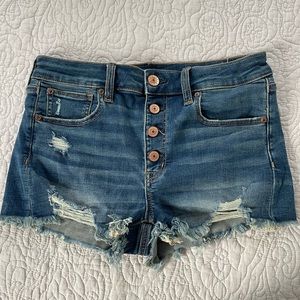 American eagle size 6 super stretch shorts, worn once